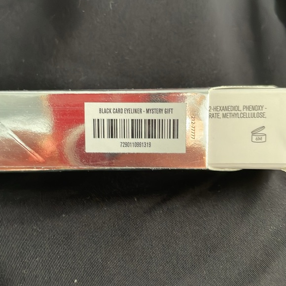 IL MAKIAGE BLACK CARD WATERPROOF LIQUID EYELINER, BRAND NEW WITH TAG - Picture 5 of 5